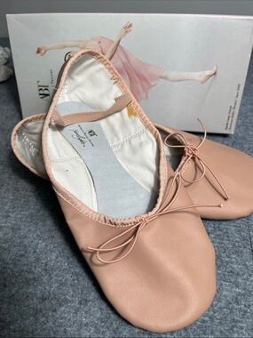 Women's Ballet Flats in Dusty Pink with Bow - Comfort Slip-Ons